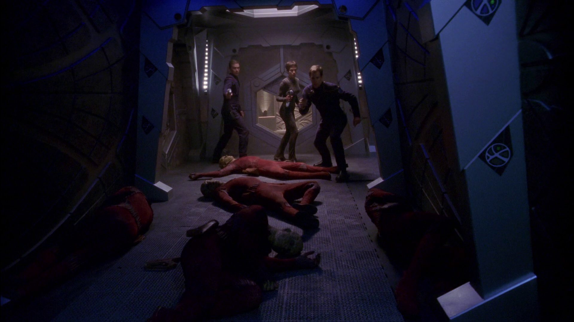 extant_StarTrek_ENT_1x26-_ShockwavePart1_2393.jpg