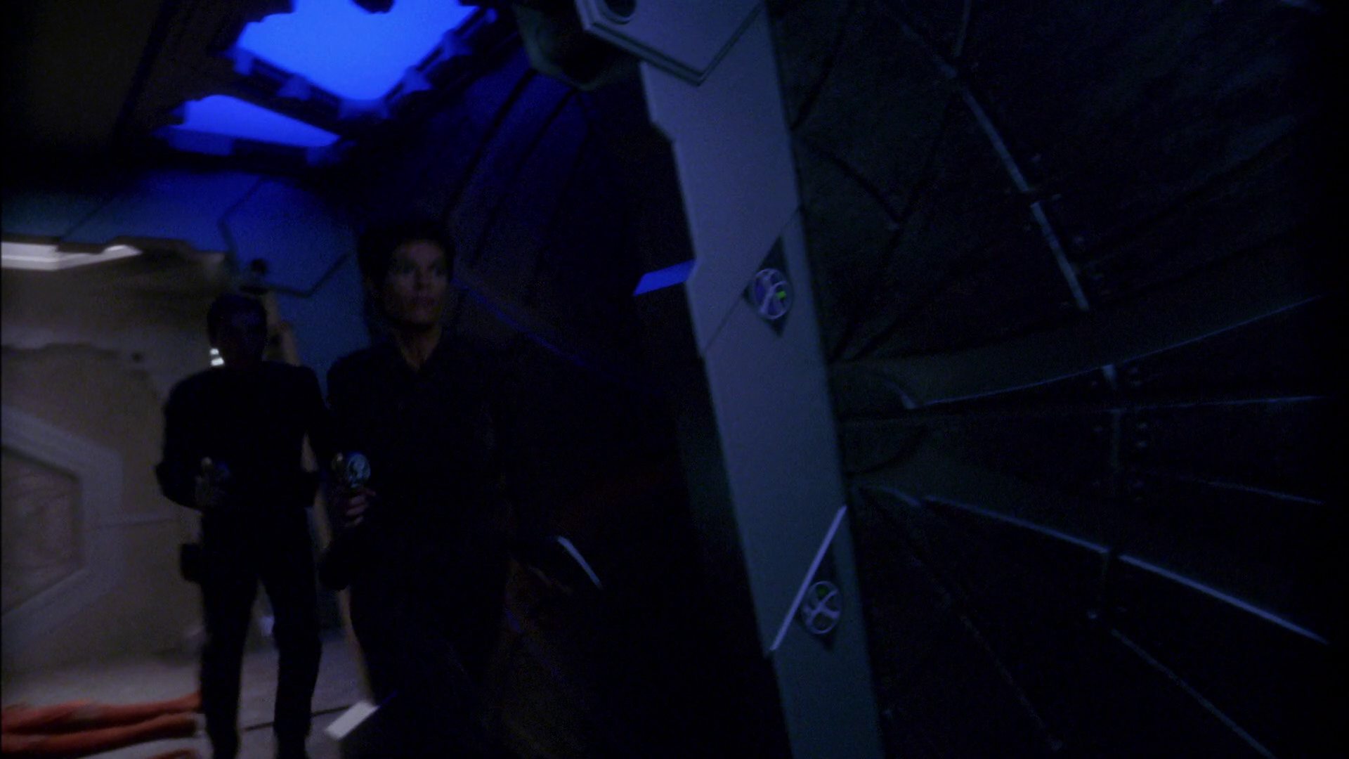 extant_StarTrek_ENT_1x26-_ShockwavePart1_2396.jpg