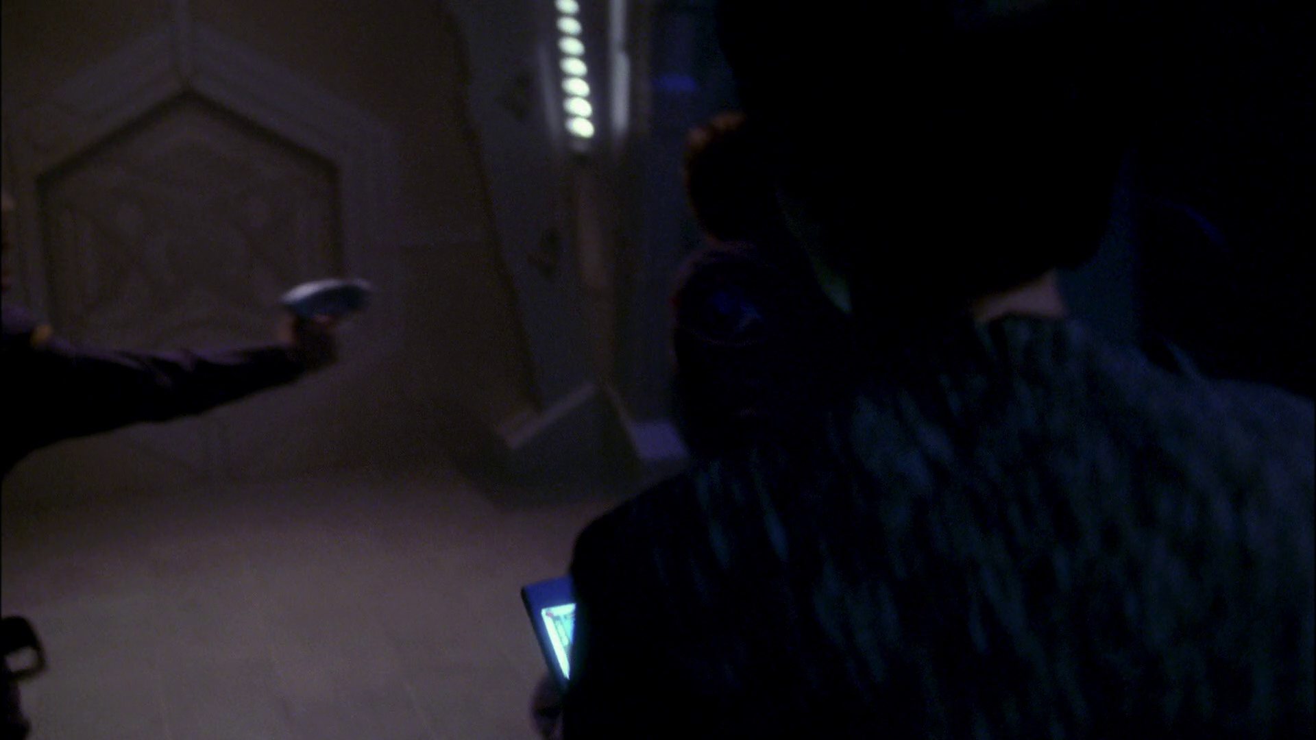 extant_StarTrek_ENT_1x26-_ShockwavePart1_2405.jpg