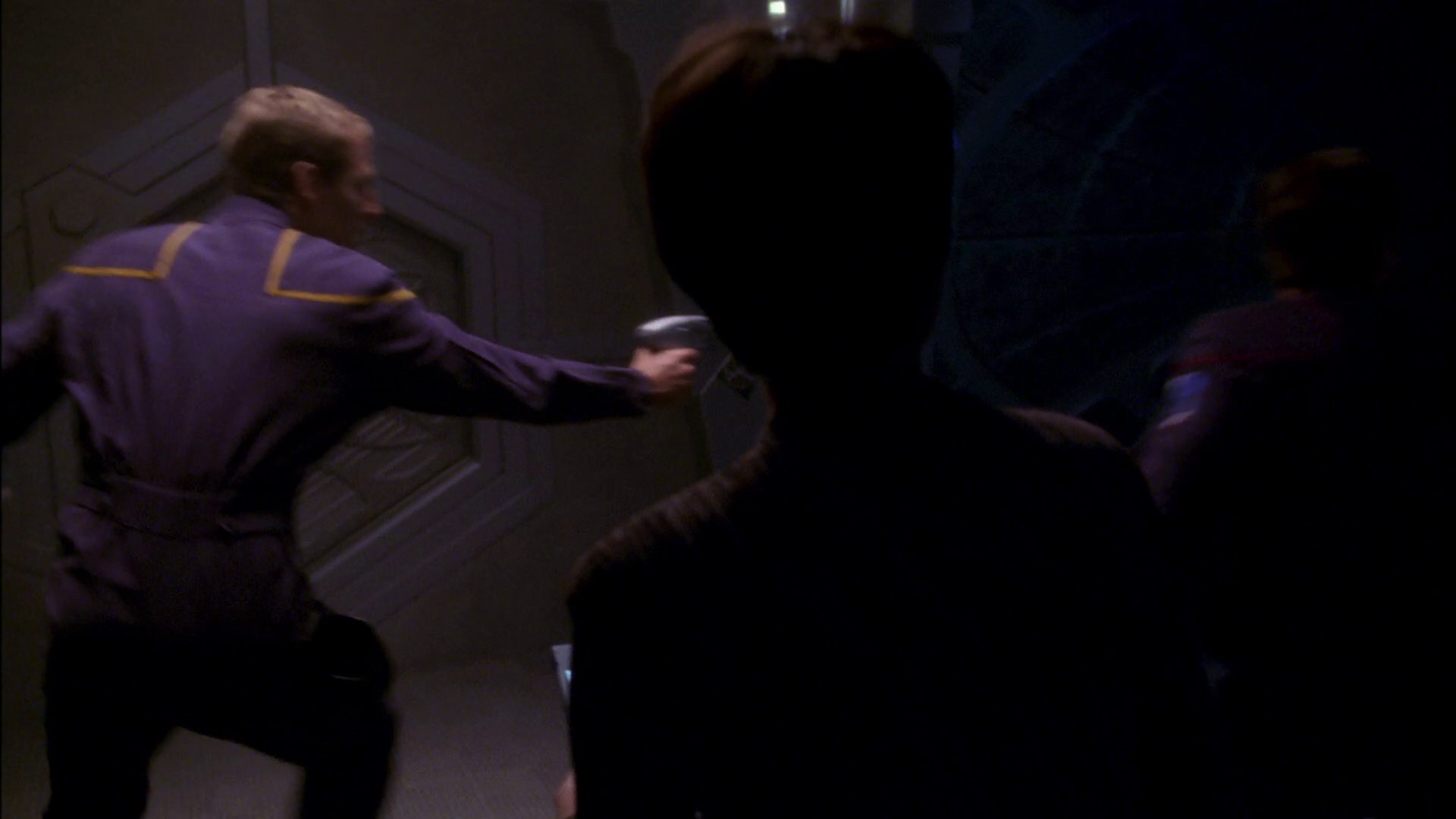 extant_StarTrek_ENT_1x26-_ShockwavePart1_2406.jpg