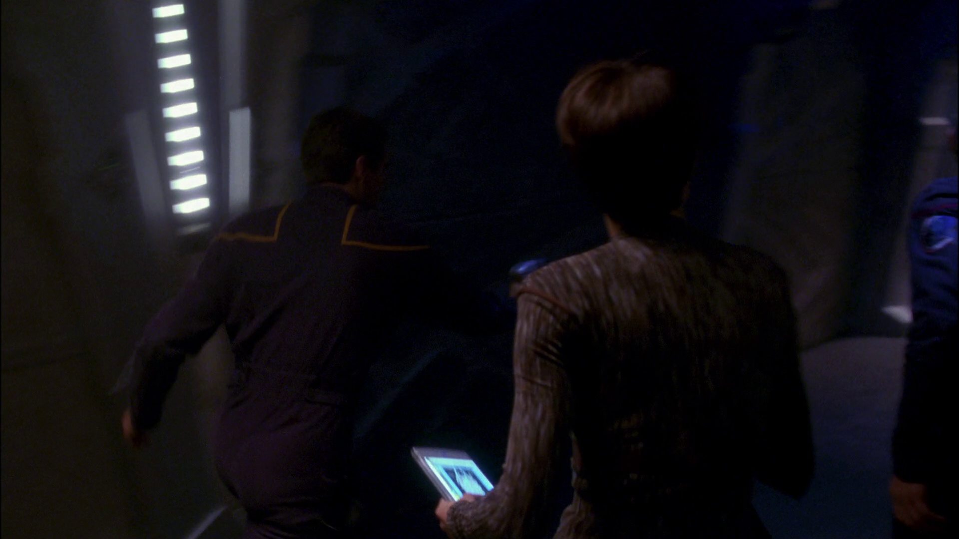 extant_StarTrek_ENT_1x26-_ShockwavePart1_2407.jpg