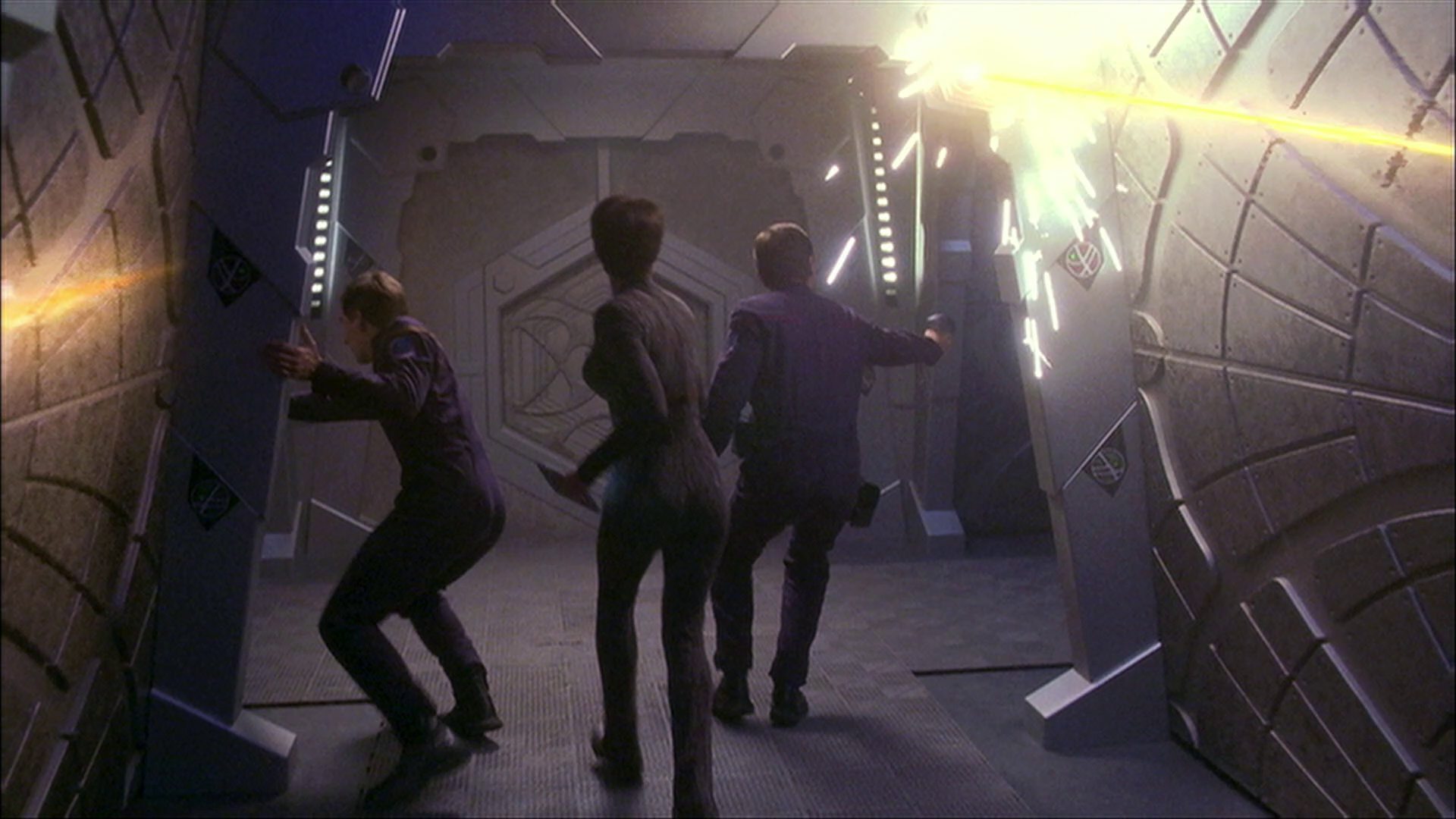 extant_StarTrek_ENT_1x26-_ShockwavePart1_2412.jpg