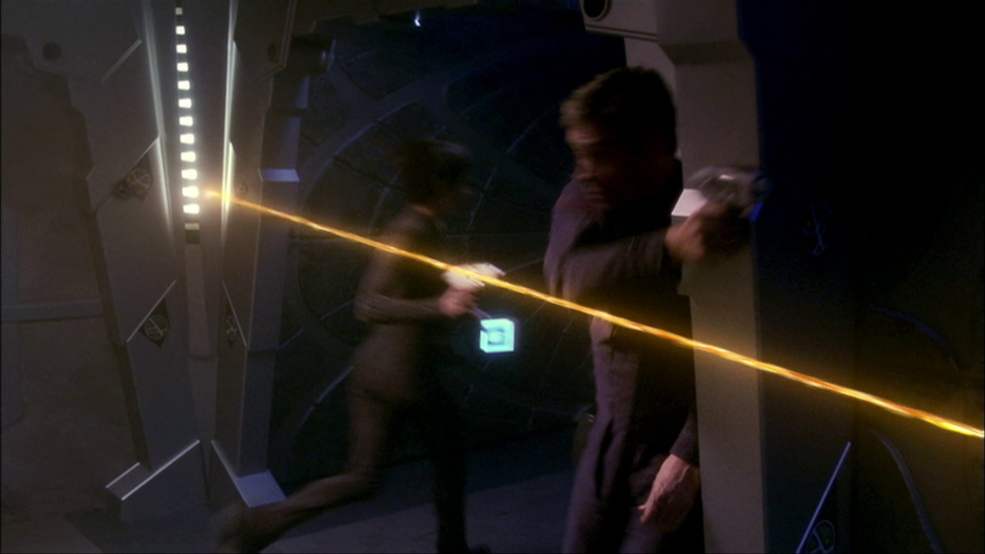 extant_StarTrek_ENT_1x26-_ShockwavePart1_2421.jpg