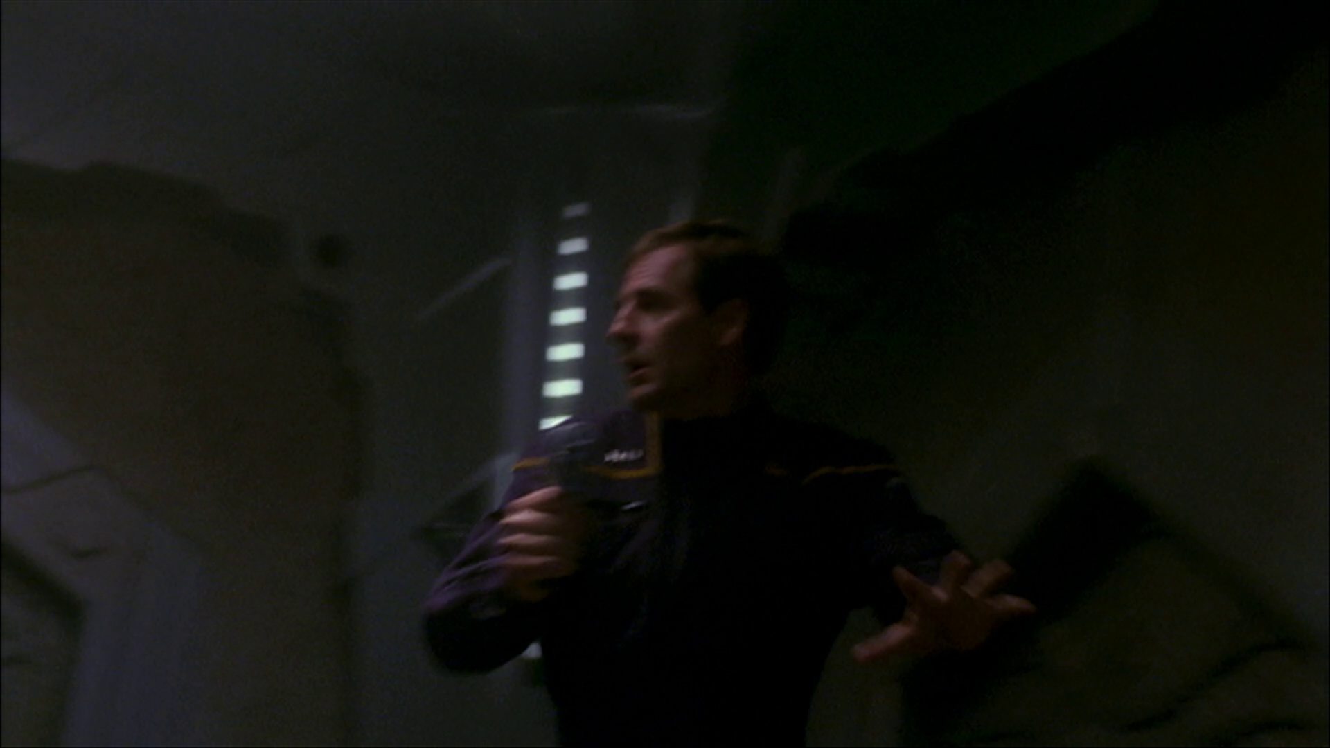 extant_StarTrek_ENT_1x26-_ShockwavePart1_2441.jpg