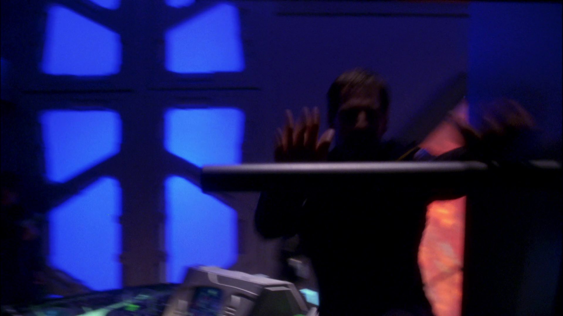 extant_StarTrek_ENT_1x26-_ShockwavePart1_2462.jpg