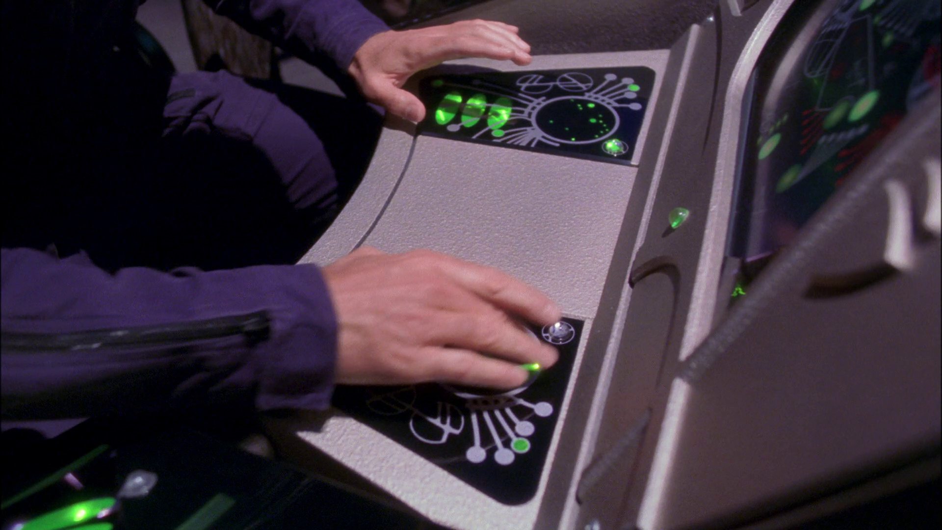 extant_StarTrek_ENT_1x26-_ShockwavePart1_2488.jpg