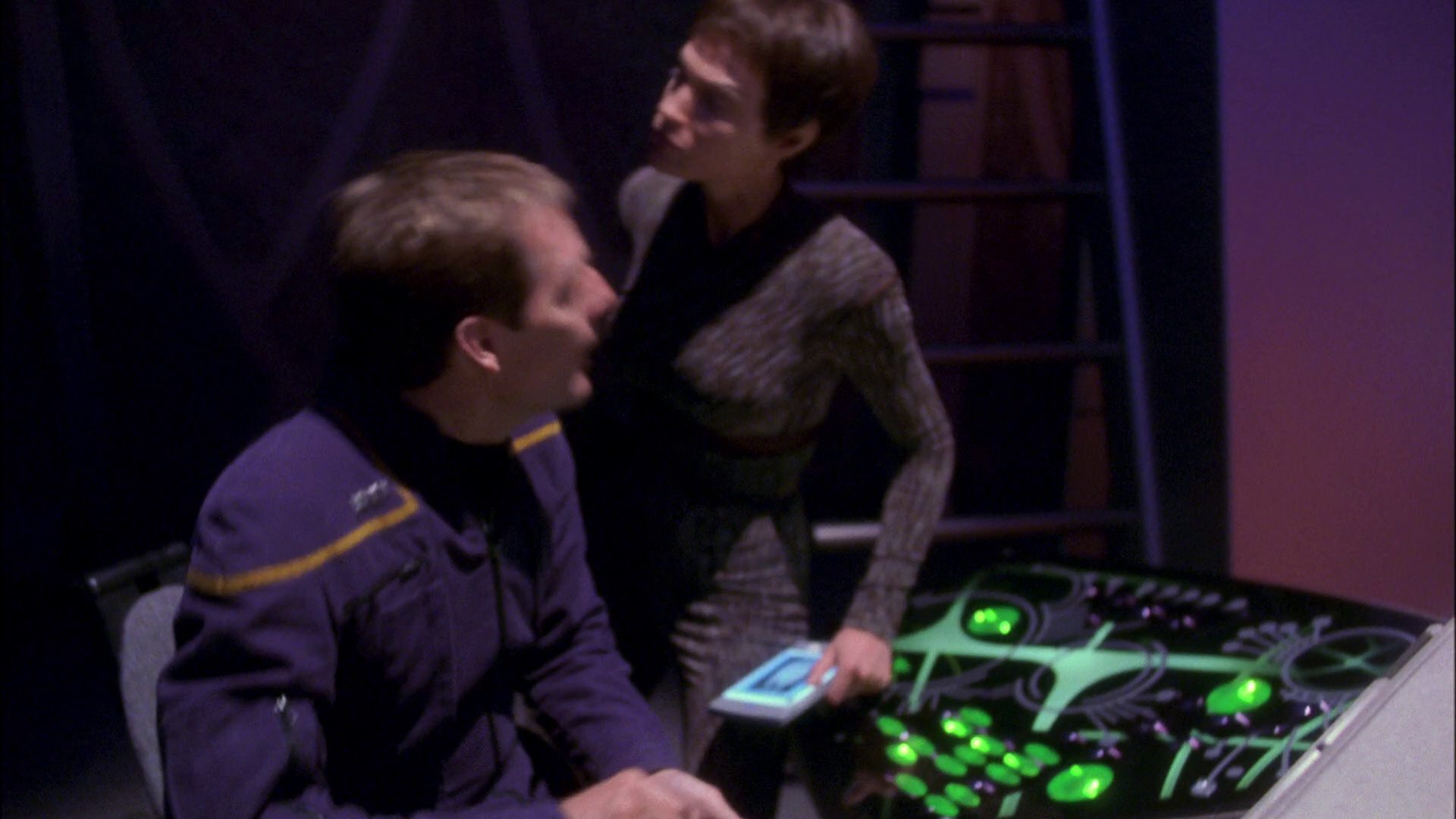 extant_StarTrek_ENT_1x26-_ShockwavePart1_2498.jpg