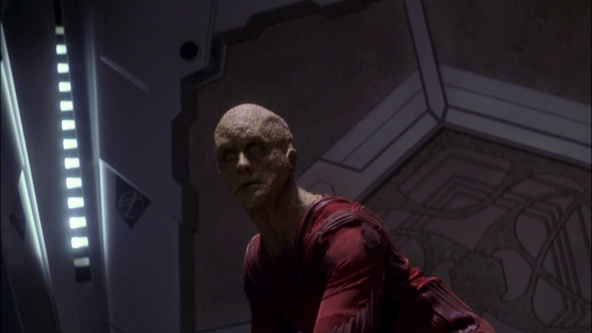 extant_StarTrek_ENT_1x26-_ShockwavePart1_2506.jpg