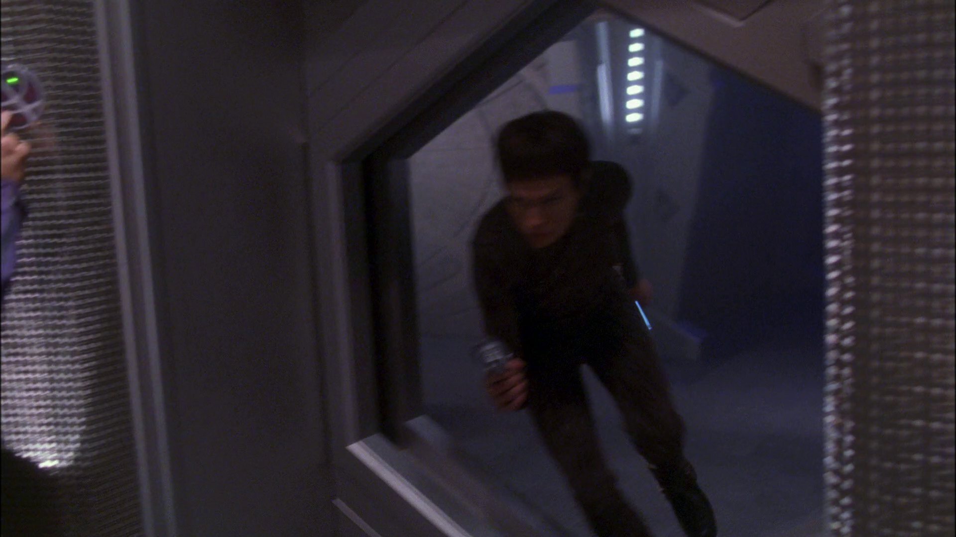 extant_StarTrek_ENT_1x26-_ShockwavePart1_2568.jpg