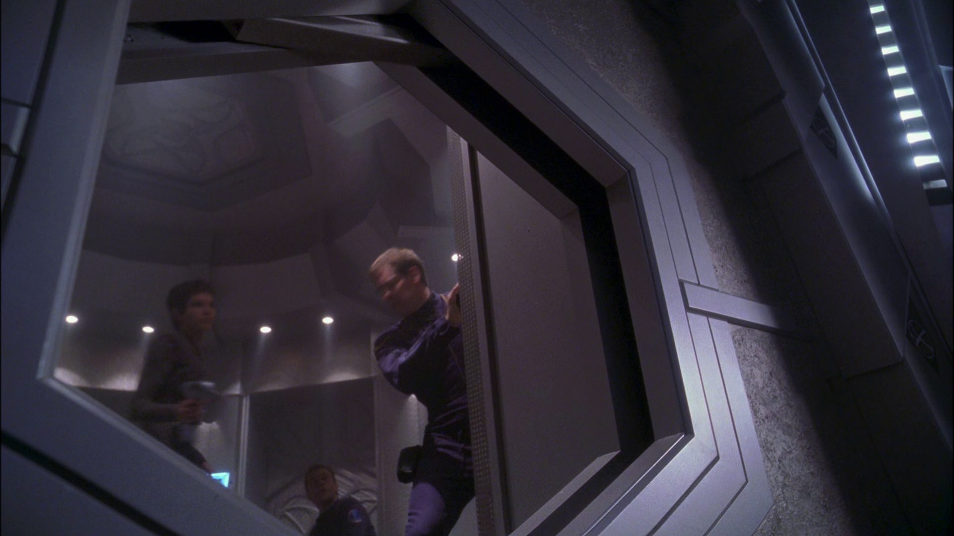extant_StarTrek_ENT_1x26-_ShockwavePart1_2570.jpg