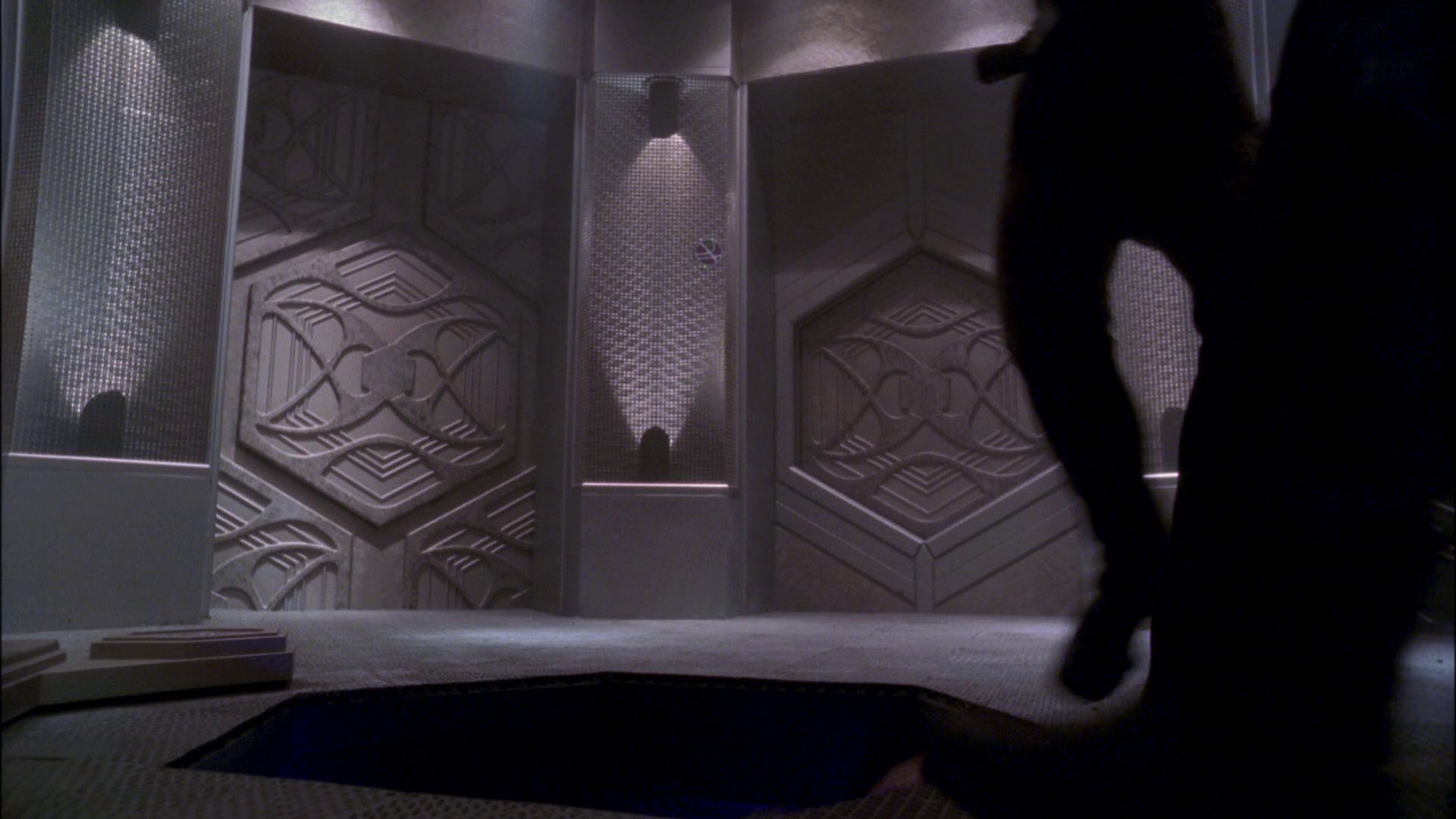 extant_StarTrek_ENT_1x26-_ShockwavePart1_2578.jpg