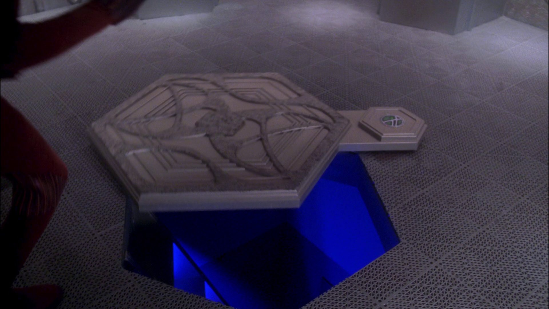 extant_StarTrek_ENT_1x26-_ShockwavePart1_2594.jpg