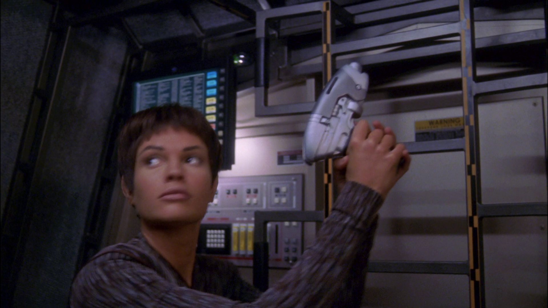 extant_StarTrek_ENT_1x26-_ShockwavePart1_2614.jpg