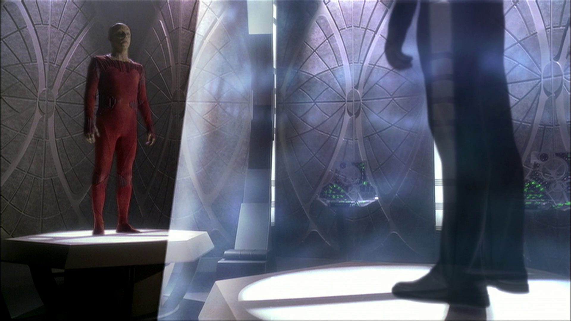 extant_StarTrek_ENT_1x26-_ShockwavePart1_2834.jpg