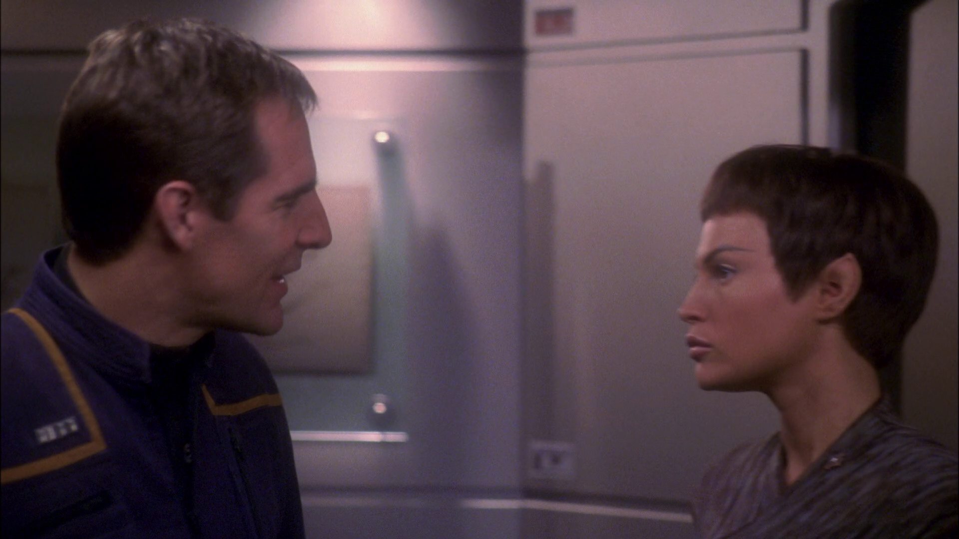 extant_StarTrek_ENT_1x26-_ShockwavePart1_2869.jpg