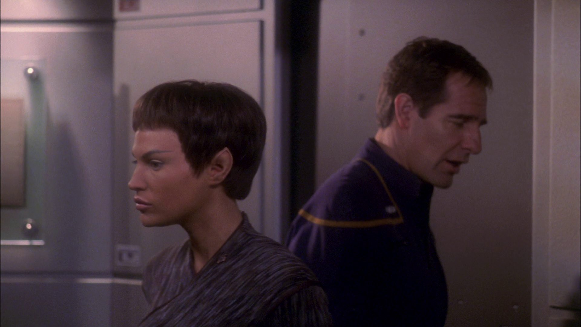 extant_StarTrek_ENT_1x26-_ShockwavePart1_2890.jpg