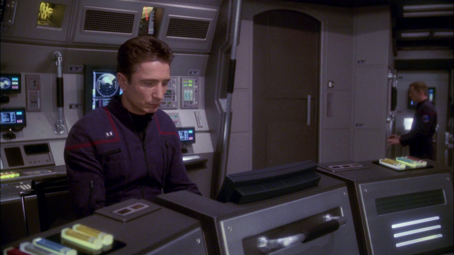 extant_StarTrek_ENT_1x26-_ShockwavePart1_3011.jpg
