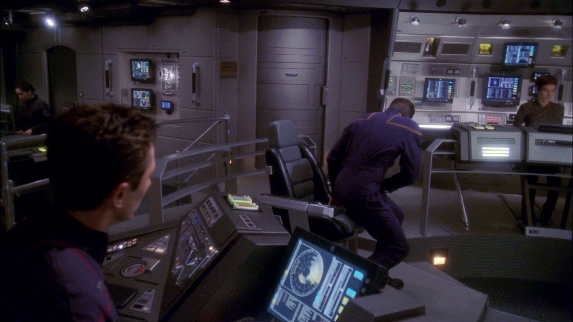 extant_StarTrek_ENT_1x26-_ShockwavePart1_3026.jpg