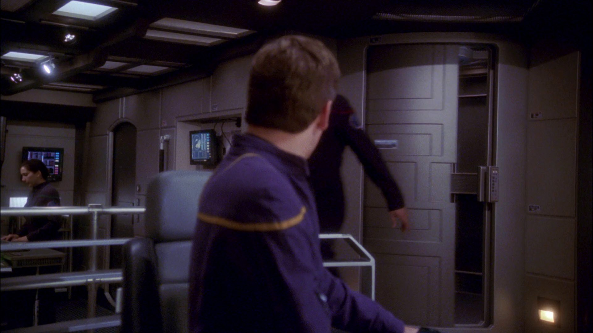 extant_StarTrek_ENT_1x26-_ShockwavePart1_3049.jpg