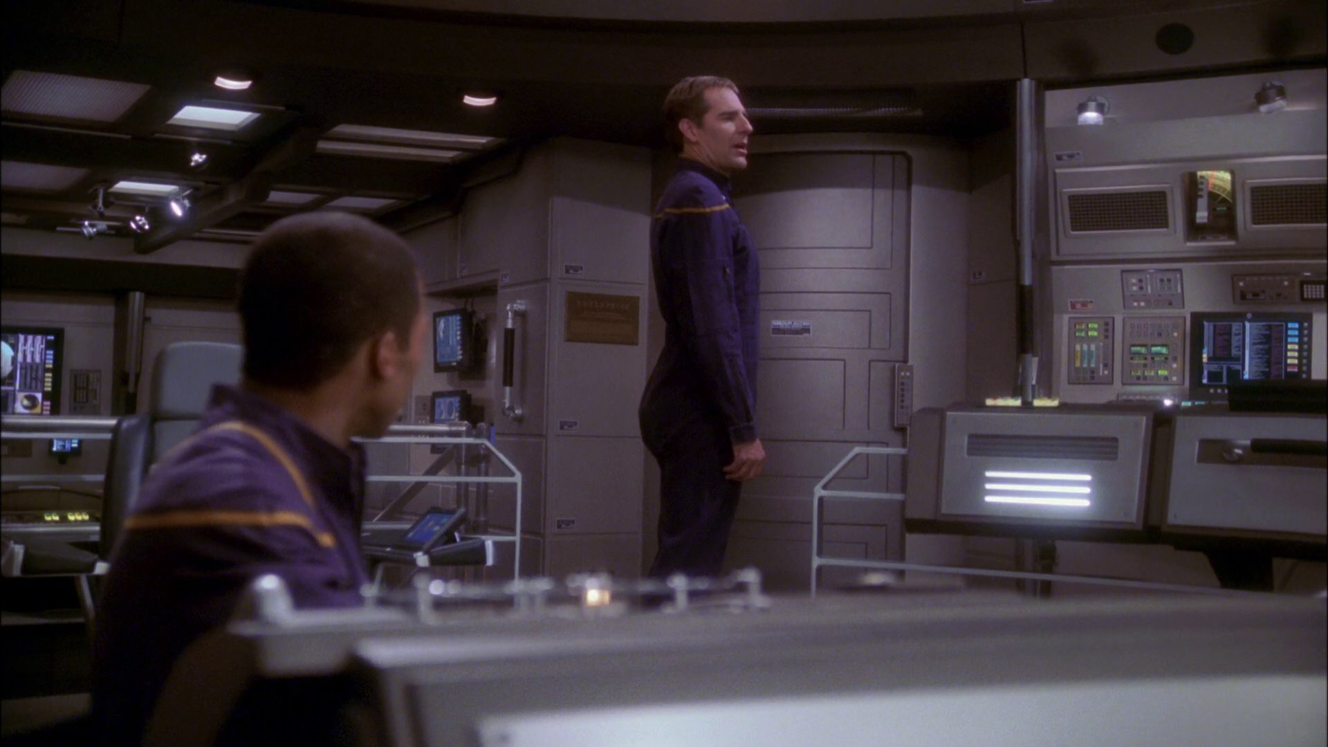 extant_StarTrek_ENT_1x26-_ShockwavePart1_3340.jpg