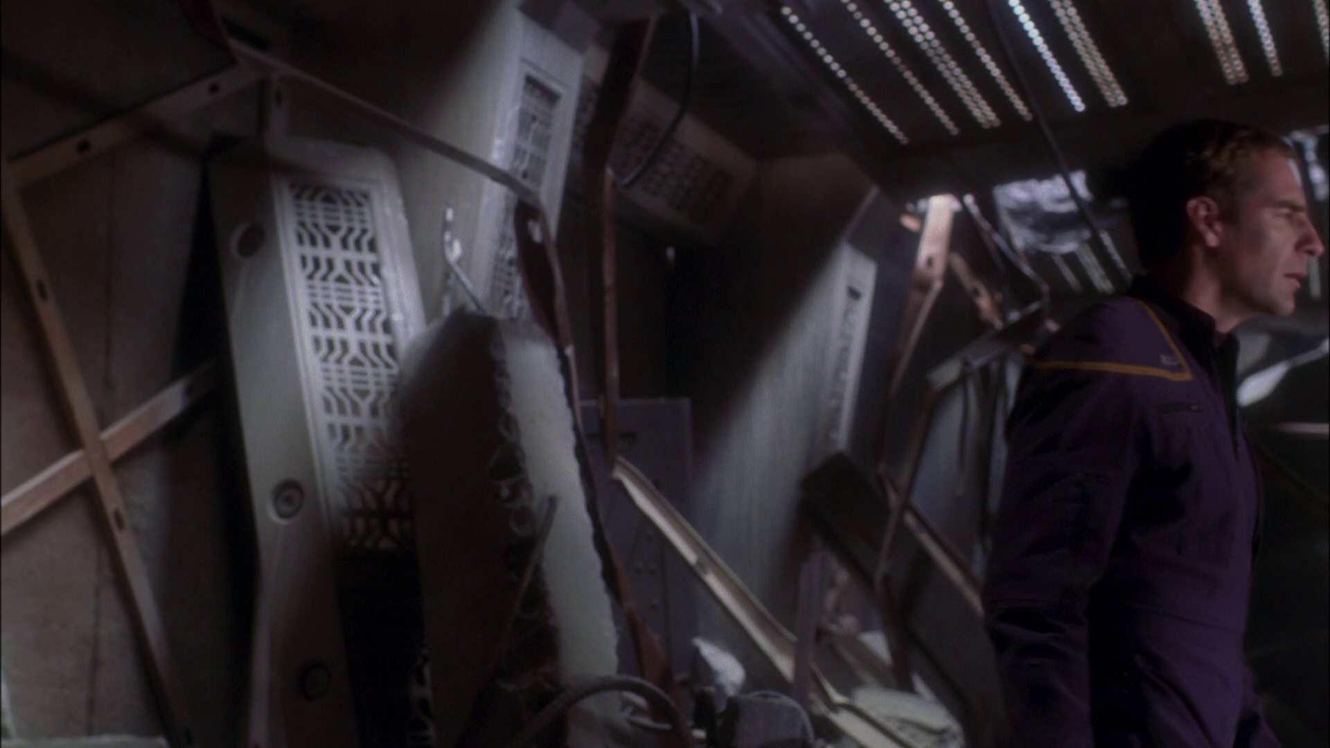 extant_StarTrek_ENT_1x26-_ShockwavePart1_3394.jpg