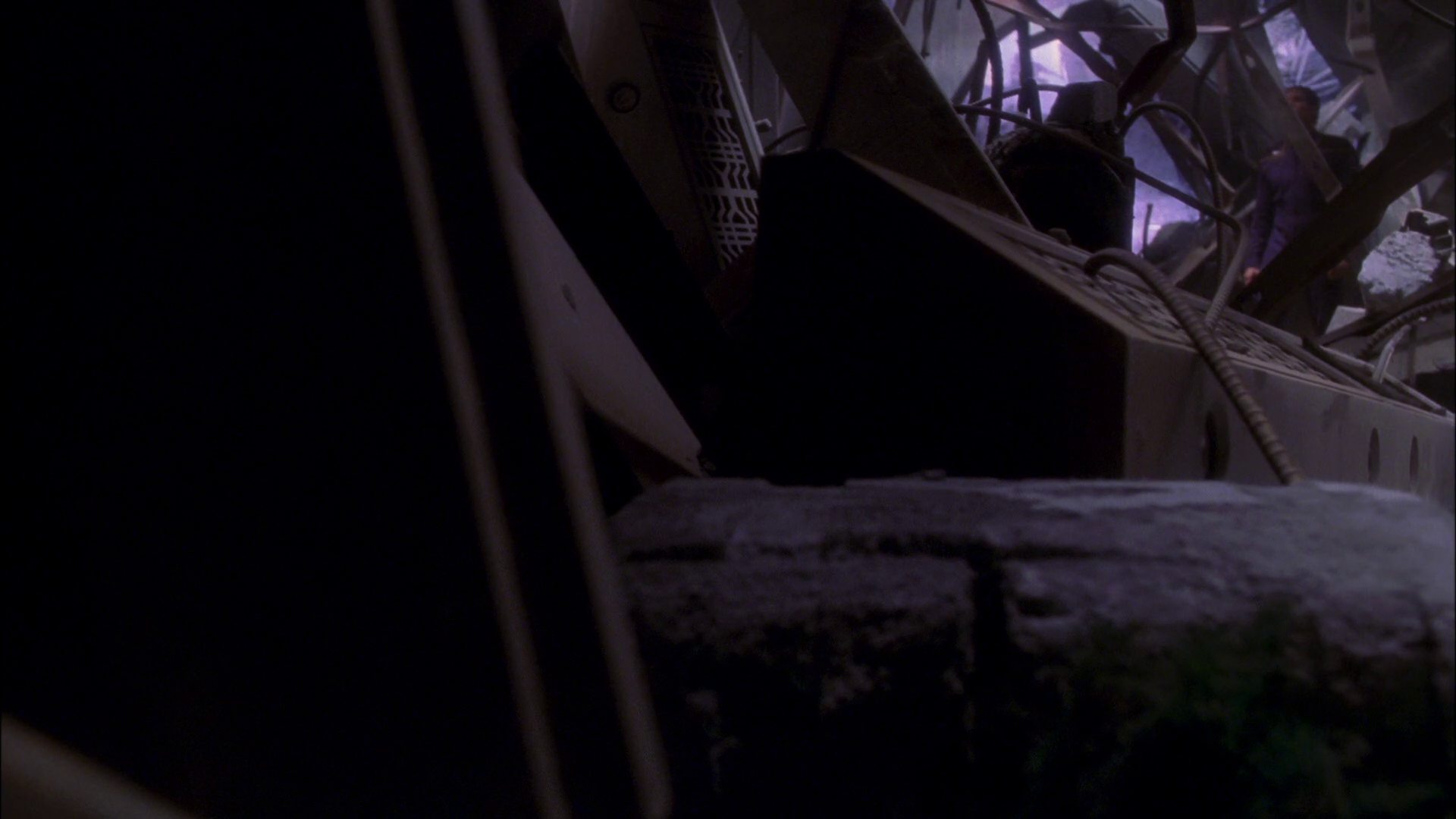 extant_StarTrek_ENT_1x26-_ShockwavePart1_3485.jpg