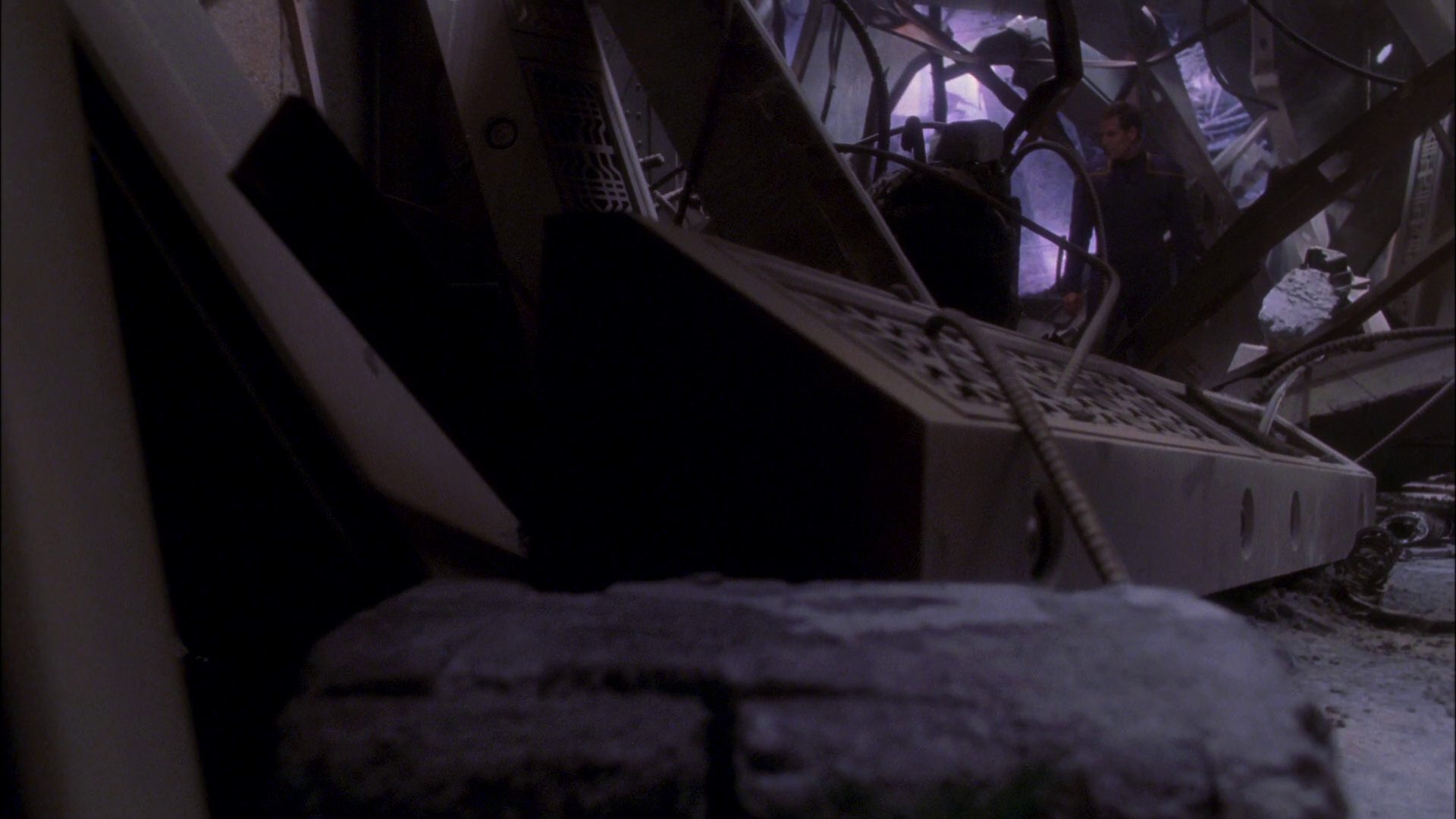 extant_StarTrek_ENT_1x26-_ShockwavePart1_3489.jpg