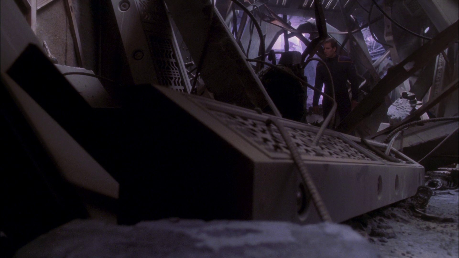extant_StarTrek_ENT_1x26-_ShockwavePart1_3491.jpg