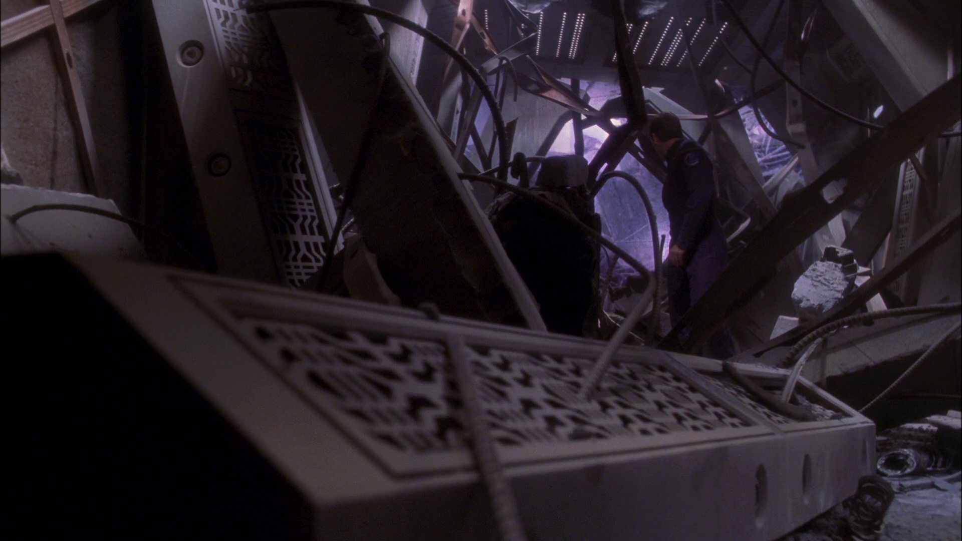 extant_StarTrek_ENT_1x26-_ShockwavePart1_3494.jpg
