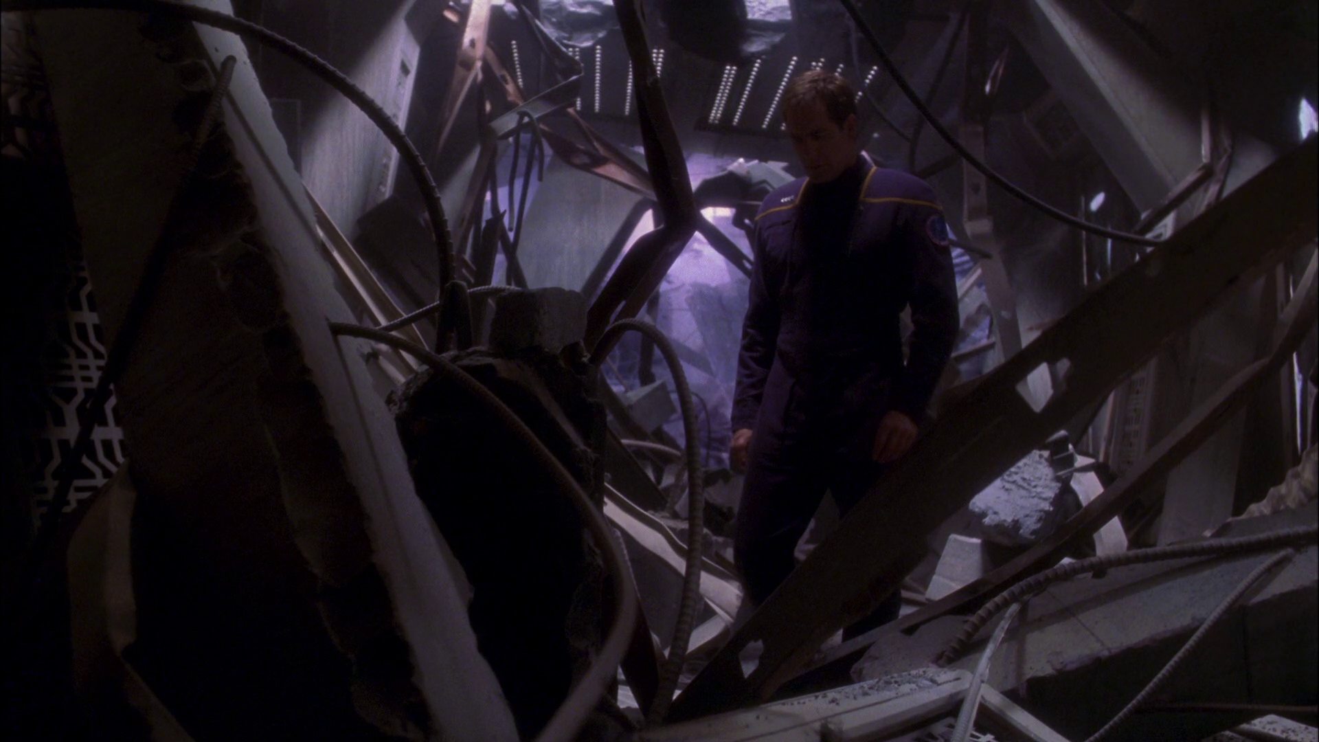 extant_StarTrek_ENT_1x26-_ShockwavePart1_3502.jpg